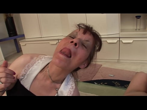 ❤️ Dve babici in en dedek imajo seks v troje ❤️ Porno pri nas ❌️❤