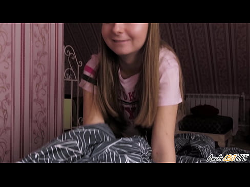 ❤️ Blondinka globoko sesa svojega prijatelja in dobi spermo v usta ❤️ Porno pri nas ❌️❤