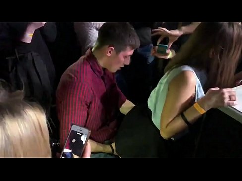 ❤️ Pravi seks v ruskem nočnem klubu. 18-letno rusko dekle v anusu in vagini zajebano v nočnem klubu ❤️ Porno pri nas ❌️❤